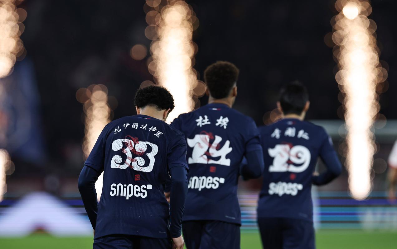 记者：若圣地亚哥不离队，米兰冬窗不能引进新前锋（记者：圣地亚哥若留队，米兰冬窗无法引进新前锋）