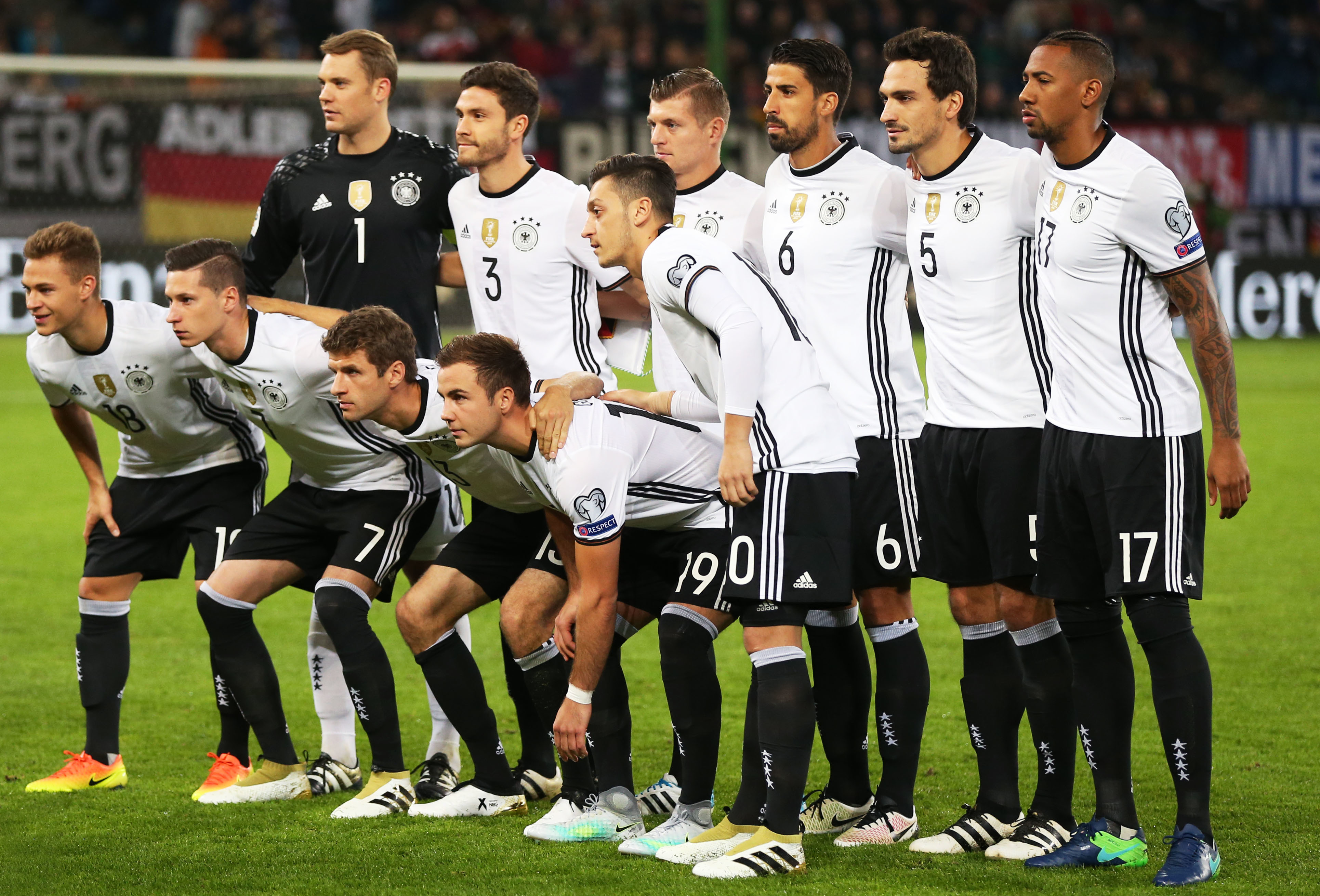 马刺老帅临场指挥引热议（马刺老帅场边调度引发热议）