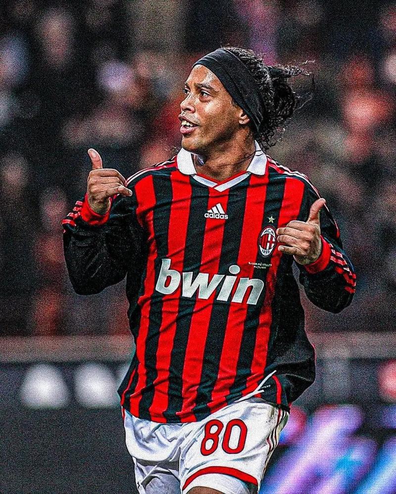 官方：格拉多将执法巴萨vs瓜达拉哈拉，本轮国王杯无VAR（官宣：格拉多执法巴萨战瓜达拉哈拉，本轮国王杯不启用VAR）