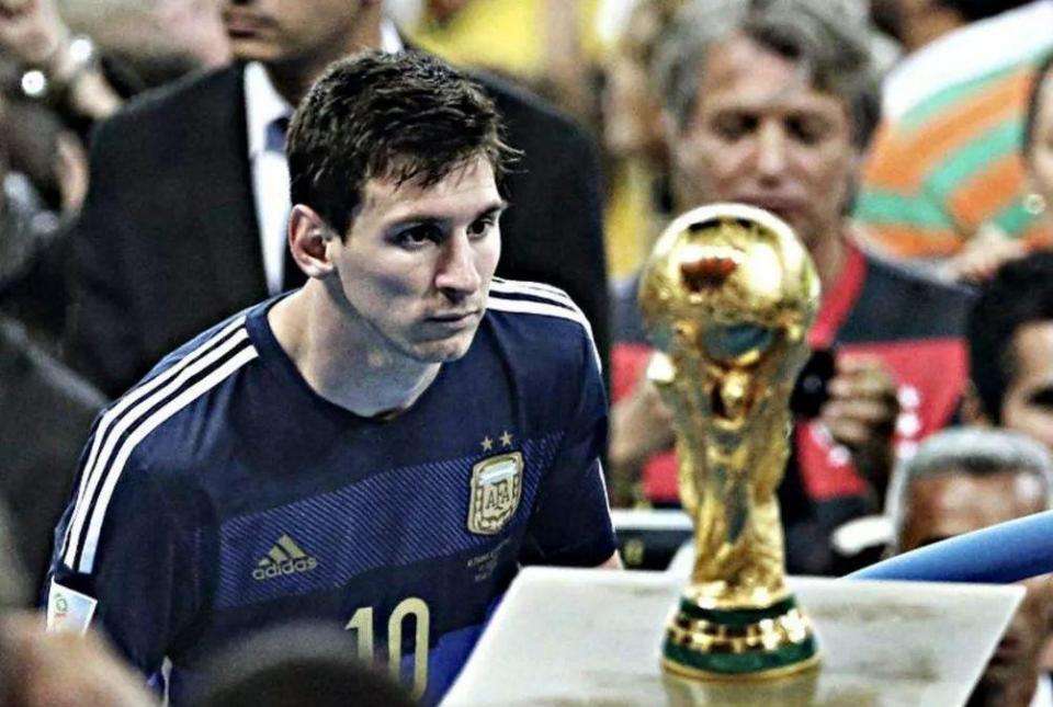 意大利U17国脚坎帕涅洛：我以C罗为榜样，欣赏他的决心和斗志（意大利U17新星坎帕涅洛：以C罗为楷模，最佩服他的决心与斗志）