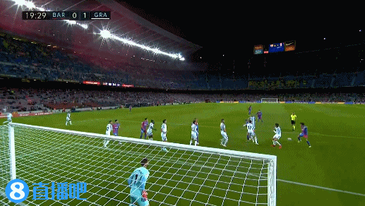 博主：下赛季无缘英博的拉布亚德今日回到基地，将参与训练