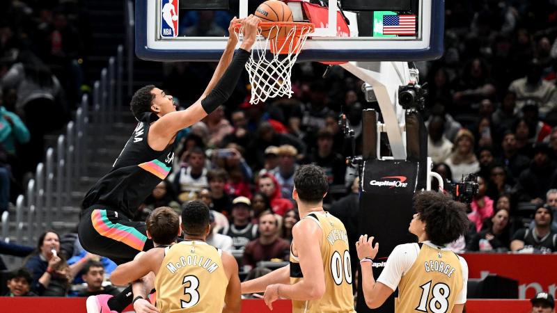 这个赛季还能挽回么？科林斯：当然，只要我们团结一心（这个赛季还有机会吗？科林斯：当然，只要我们齐心协力）