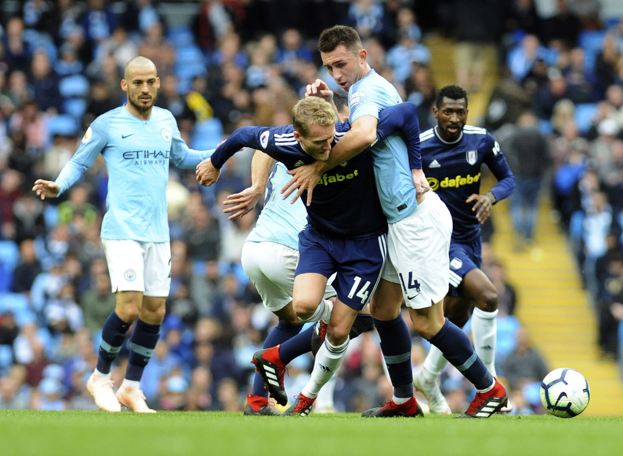 这一刻，谁是真正的领袖？（此刻，谁才是名副其实的领导者？）