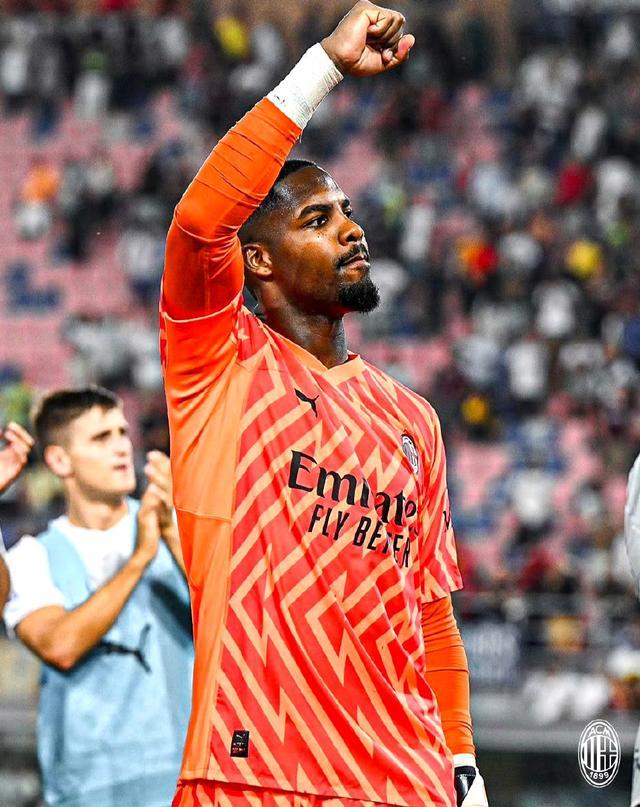 本轮欧冠最佳阵容：姆巴佩、维蒂尼亚领衔，赖斯、库库在列（欧冠本轮最佳11人：姆巴佩与维蒂尼亚领衔，赖斯、库库上榜）