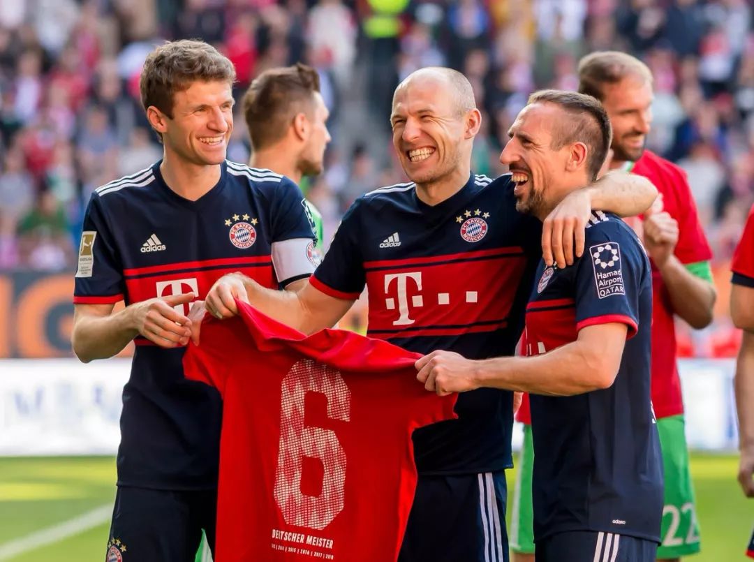 0薪酬搏未来，弃千万合约换杜卡迪席位，马奎斯自曝当年转会内幕（零薪搏前途：马奎斯为杜卡迪席位弃千万合同，自述转会内情）